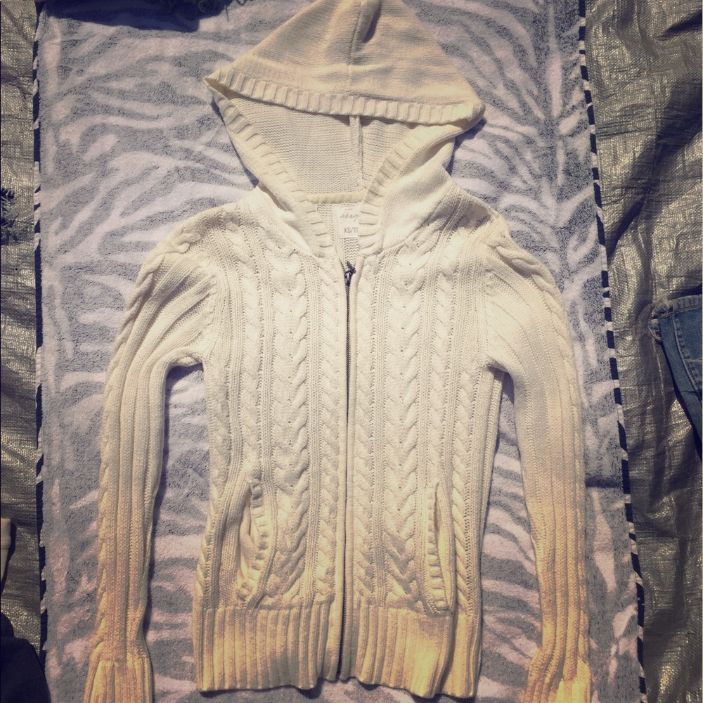 Cable knit zip-up