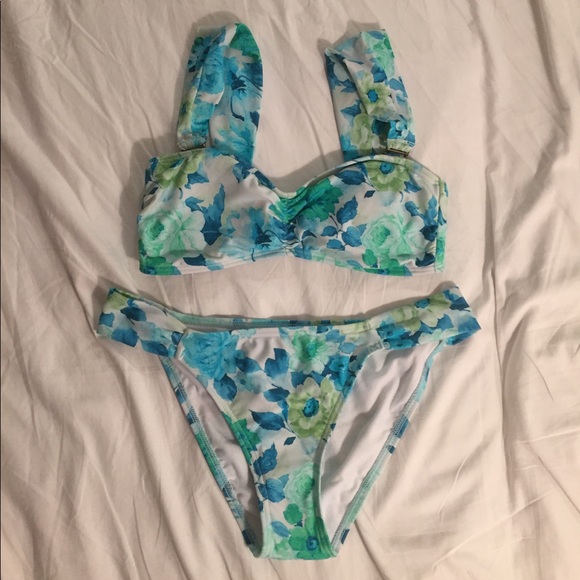 O'Neill Lala 2 Piece Bikini Set BNWOT - Picture 1 of 4