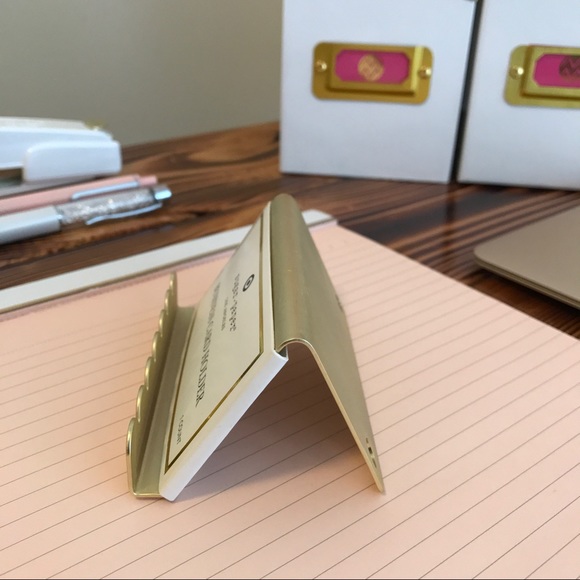 Sugar Paper LA Business Card Holder. Gold. 💌 - Picture 3 of 7