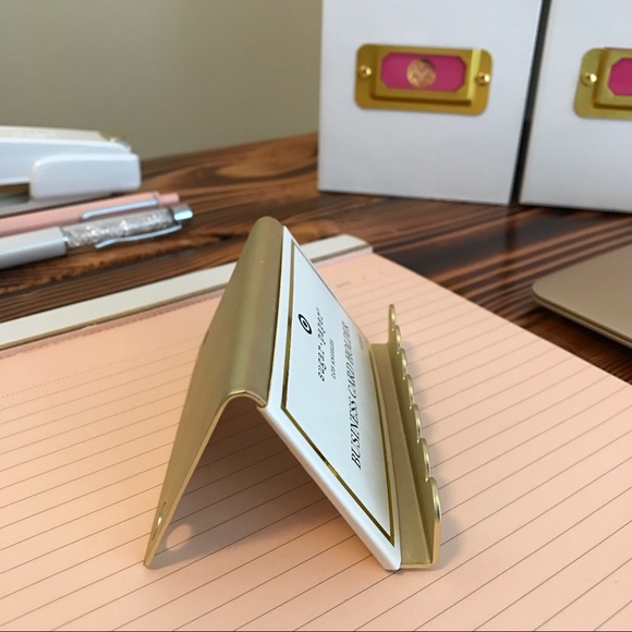 Sugar Paper LA Business Card Holder. Gold. 💌 - Picture 5 of 7