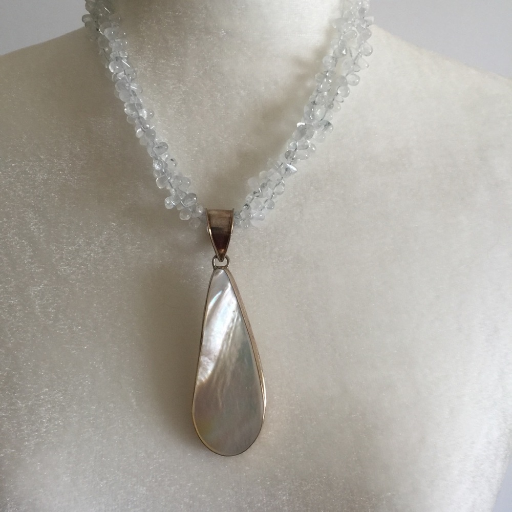 Pearl Necklace-Unique Blister pearl necklace.