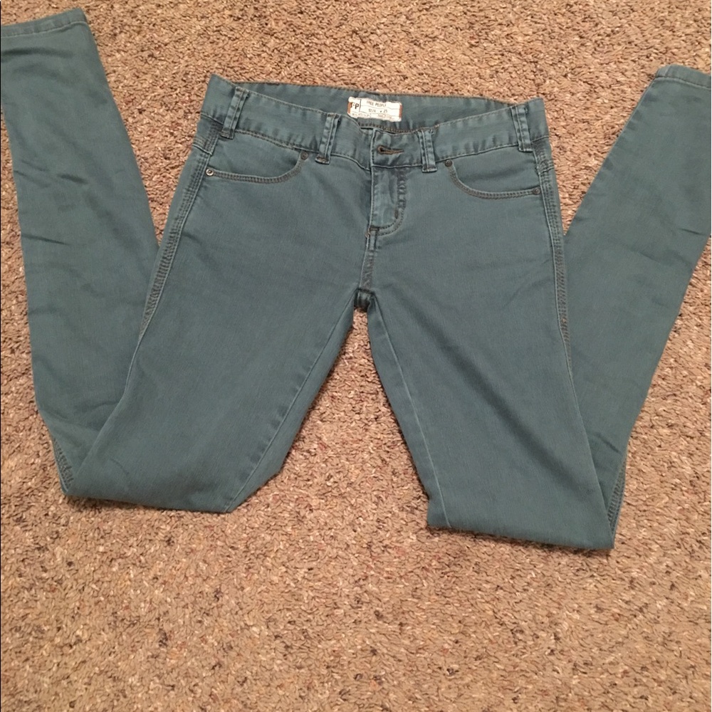 SOLD.Free People Skinny Jeans