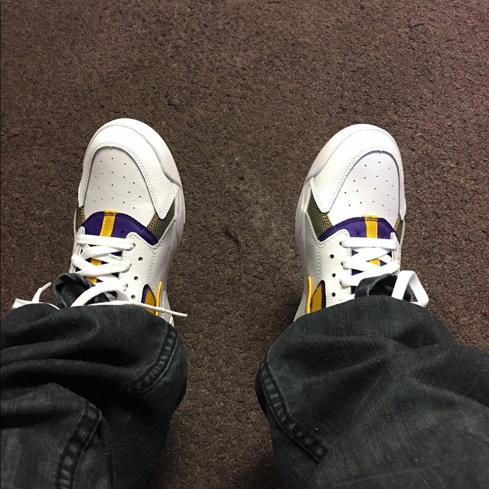 Coby Bryant's sneakers& socks
