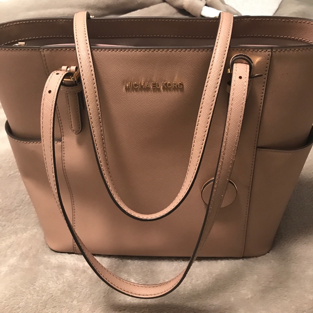 Michael Kors Large Jet Set Travel Tote - Fawn