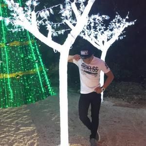 Meet your Posher, Jherome