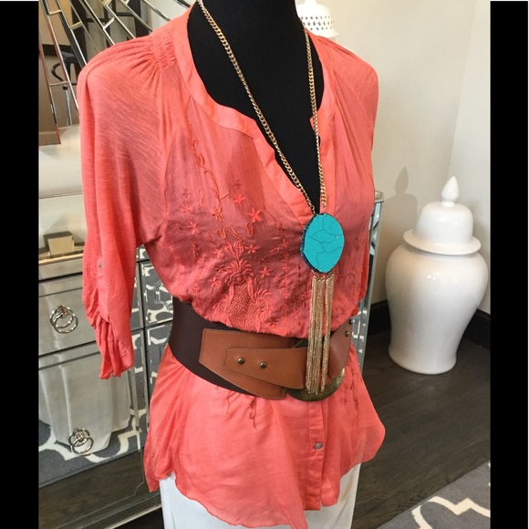 Tiny Coral Blouse - Picture 3 of 8