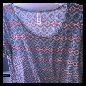 Large LuLaRoe Classic T