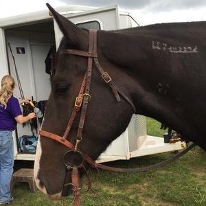 Meet your Posher, Laura