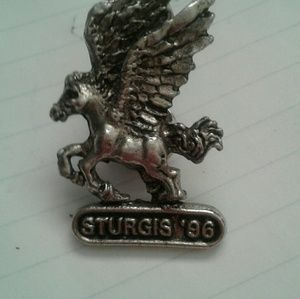 Pewter sturgis rally pin flying horse 2000