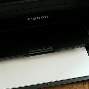 Meet your Posher, Simon