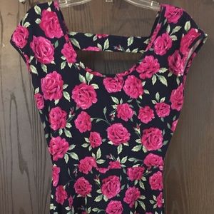 🎉Sale!! 💖 Rose skater dress 🌹