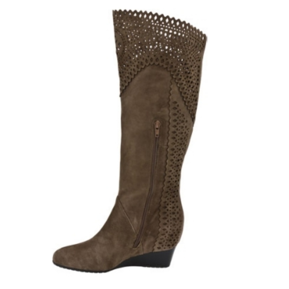 Söfft Knee High Wedge Boots