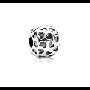 Pandora heart clip