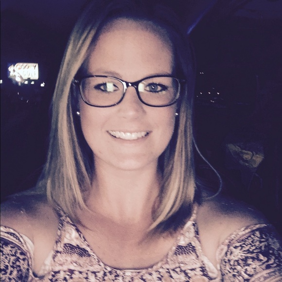 Meet your Posher, Cassie - Picture 1 of 1
