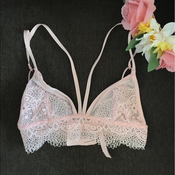 Victoria's Secret Other - ⚡️Sale⚡️Victoria secret scalloped lace strappy XS