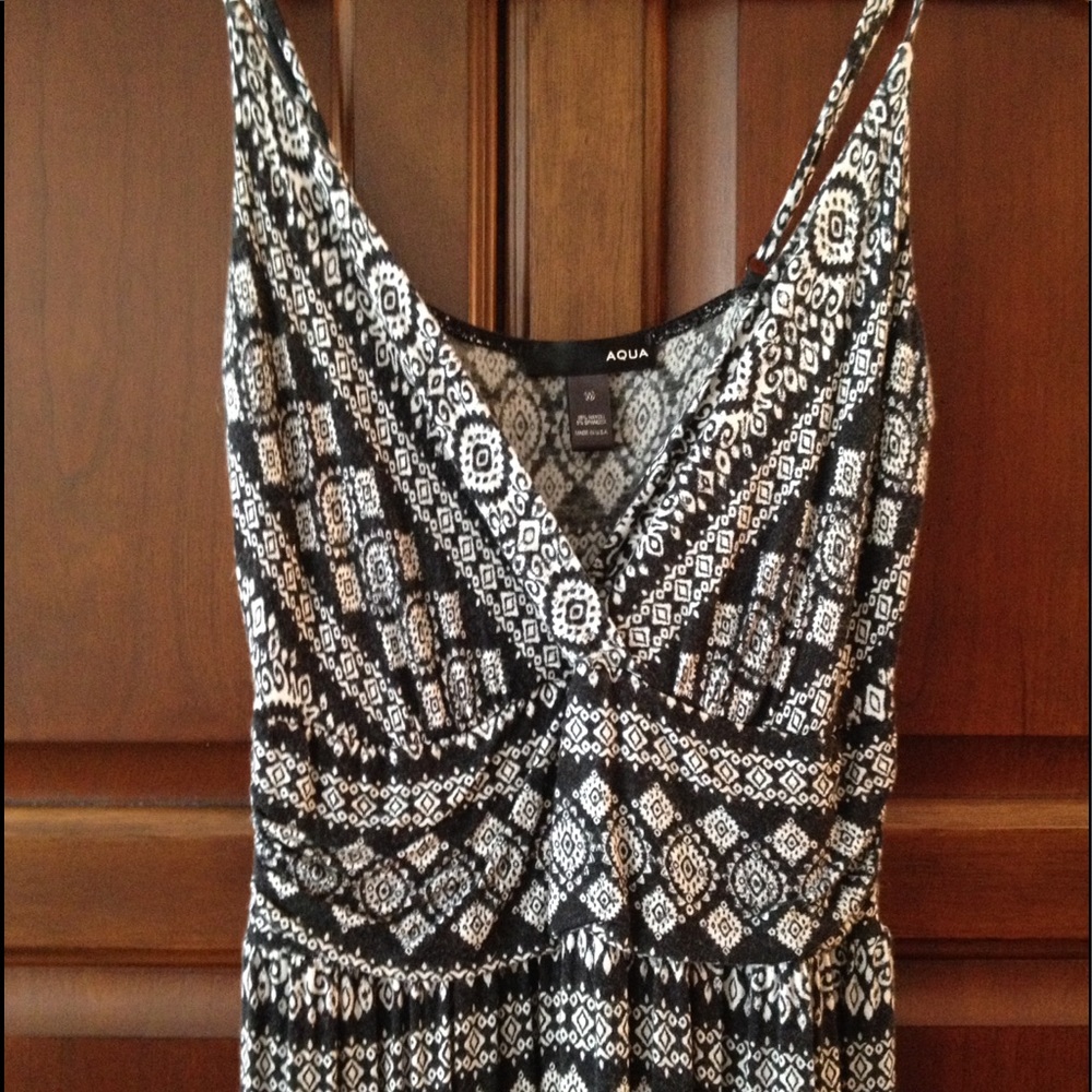 AQUA Black and White Patterned  Maxi Dress