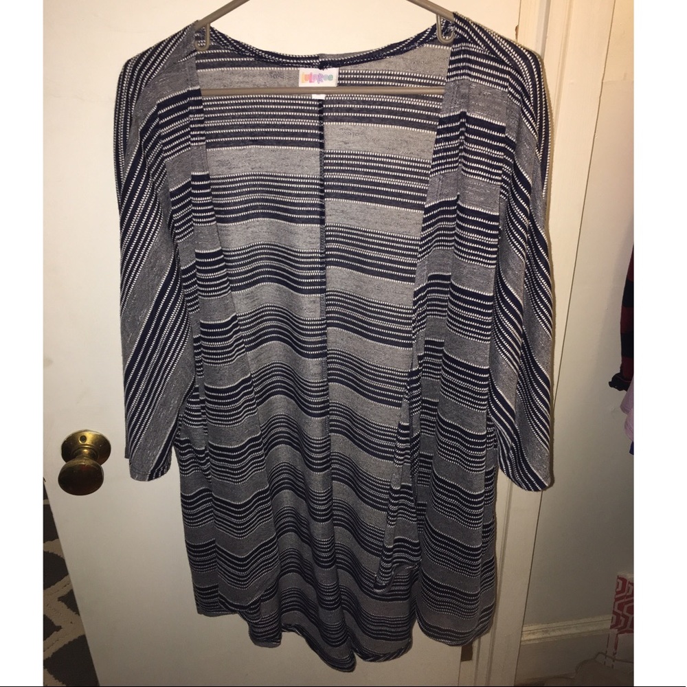 LulaRoe Lindsay Kimono ✨