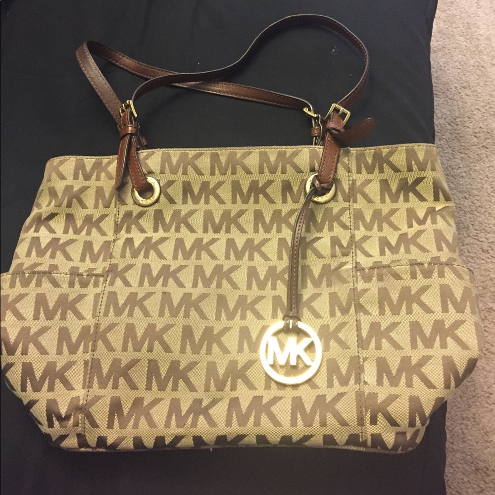 Michael Kors signature tote