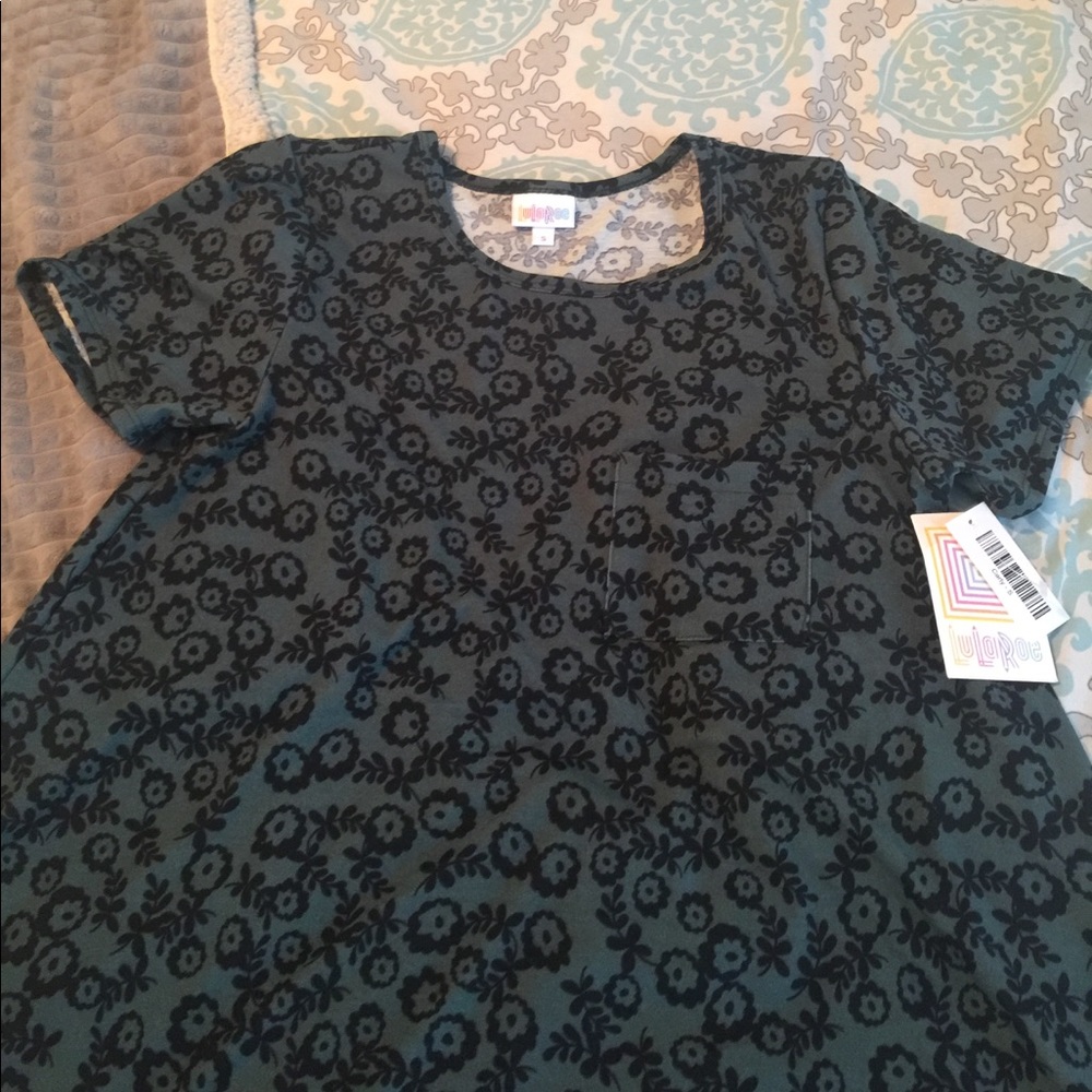 BNWT Carly Small