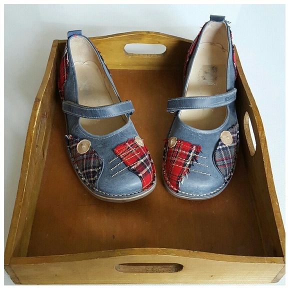 where are susst shoes made