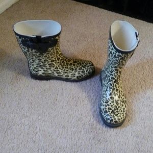 Cheetah print rain boots