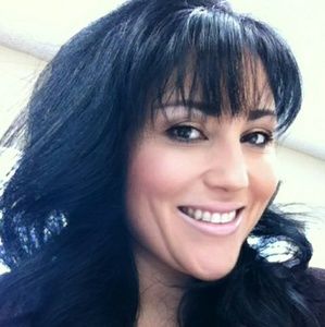 Meet your Posher, Gina