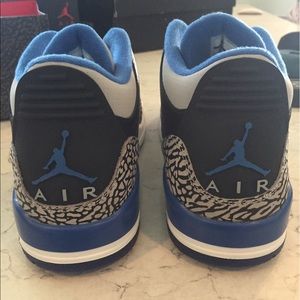 DS JORDAN. SPORT BLUE. RETRO JORDAN 3. Size 13.