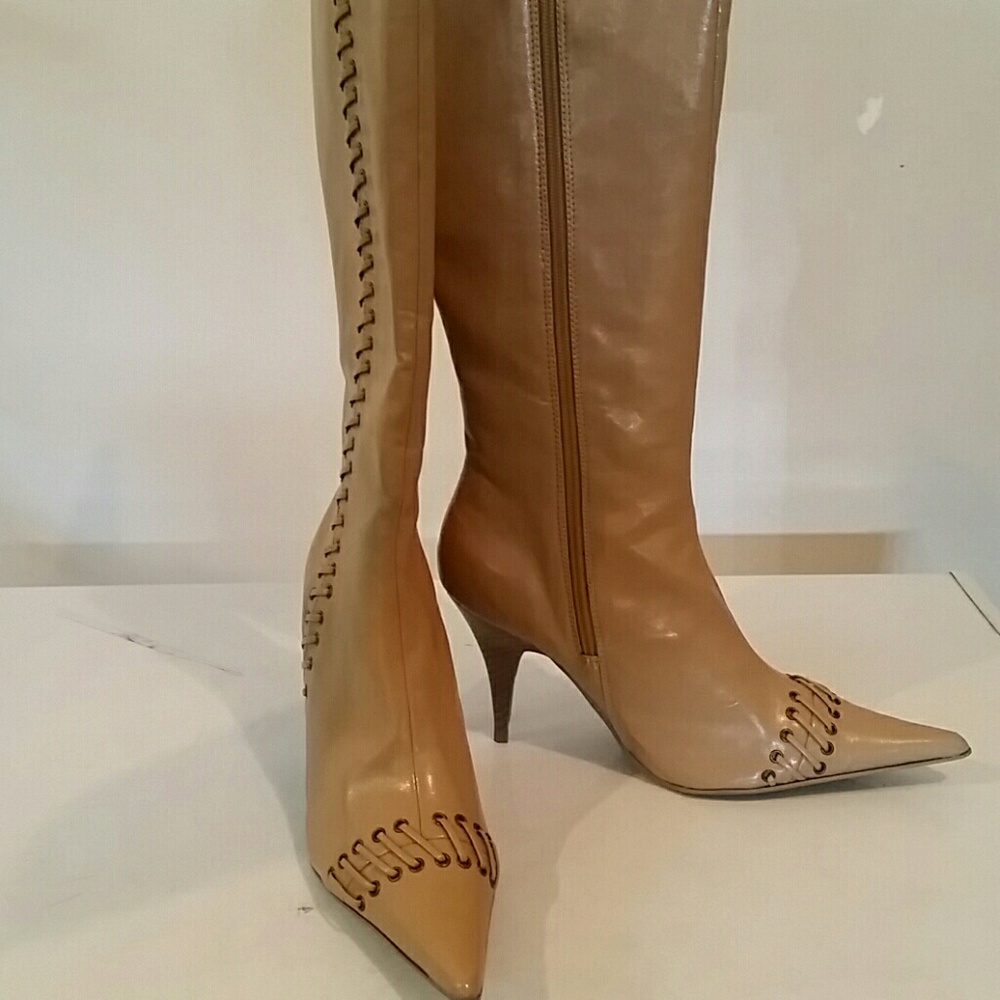 Knee-high 4 in heels