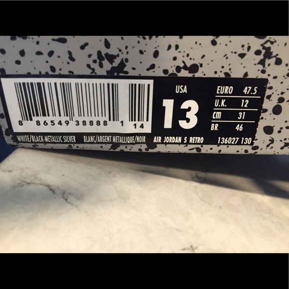 DS. NIKE AIR JORDAN 5. Retro. Silver. Size 13. - Picture 3 of 3