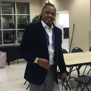 Meet your Posher, Ronell