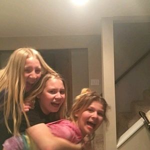 Meet your Posher, Sierra