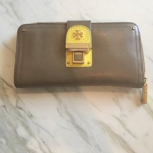 Tory Burch Wallet