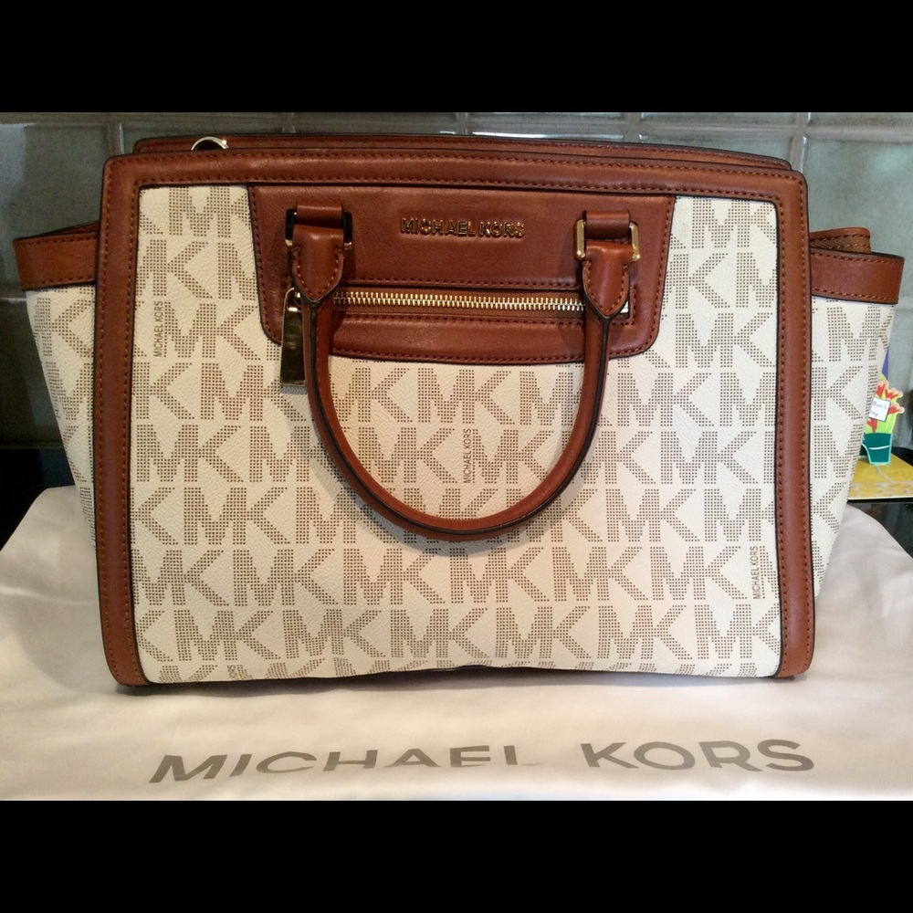 NWOT- Michael Kors satchel bag