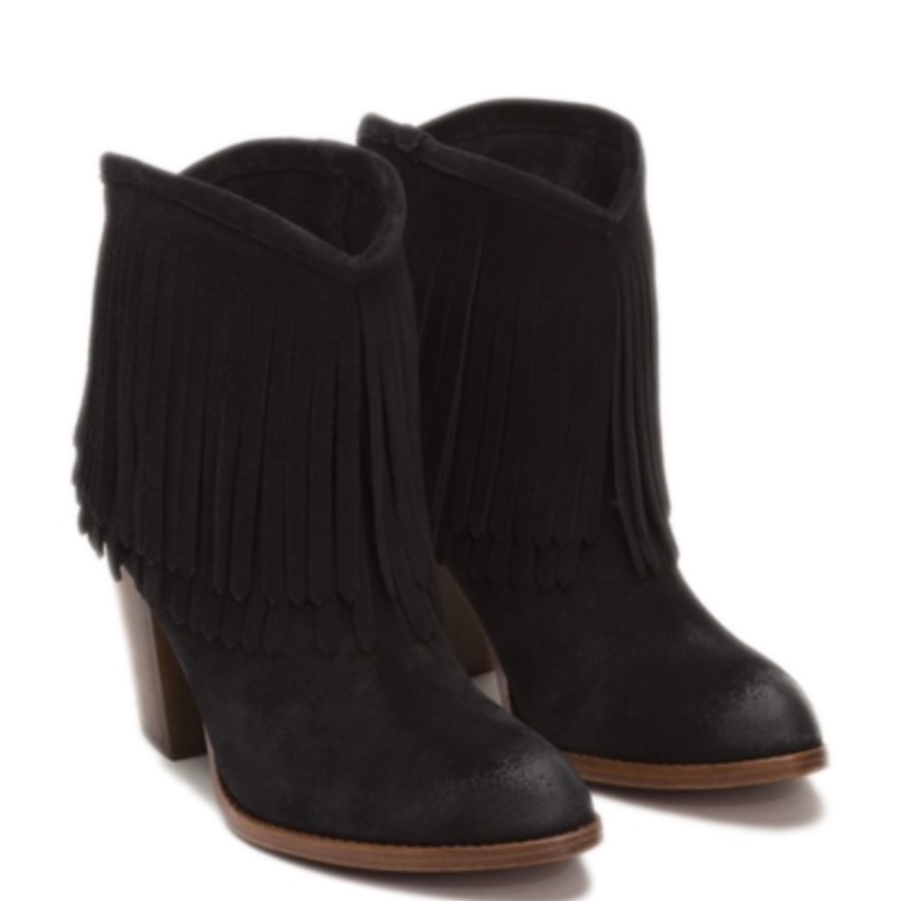 The Frye Company Ilana fringe short boot