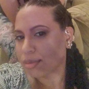 Meet your Posher, Vicky