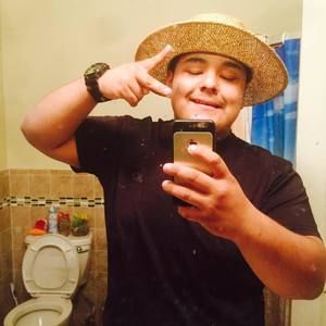 Meet your Posher, Alex