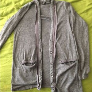 Gray Ann Taylor cardigan xsp