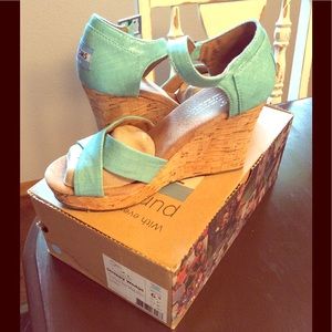 TOMS Wedges