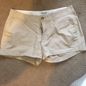 Kaki shorts