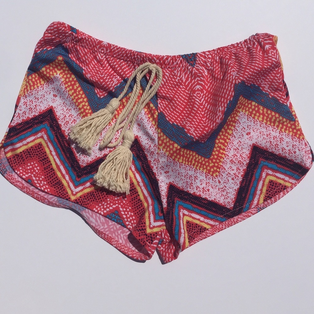NWT Play six short