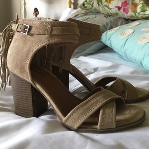 Frilly wedge heels