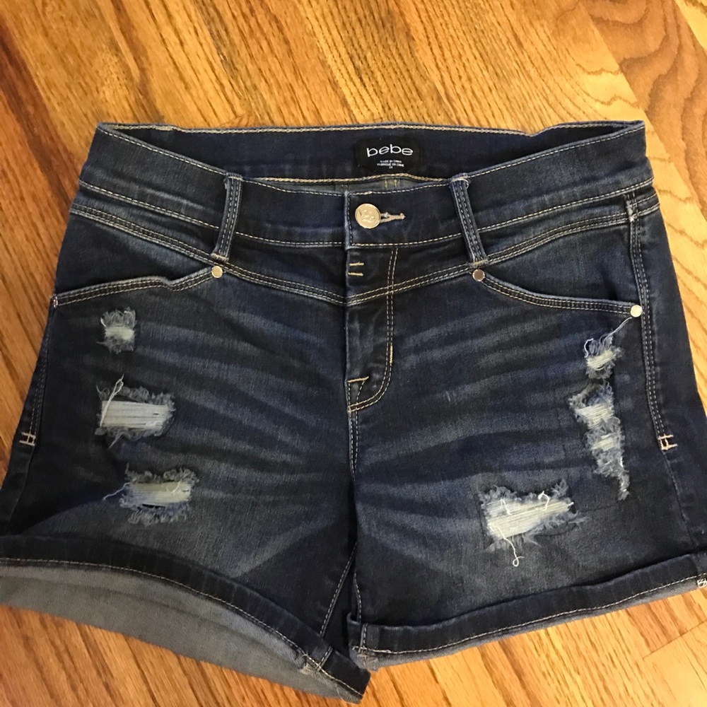 Bebe distressed denim shorts 26 waist