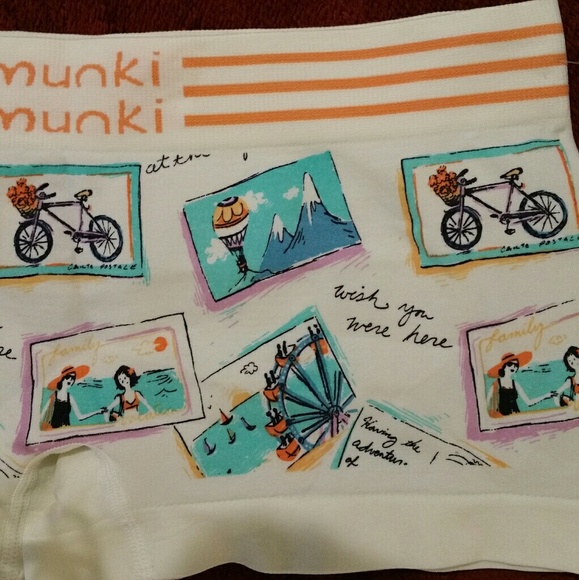 Munki Munki Intimates Set - Picture 2 of 3