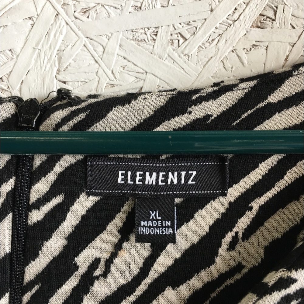 Zebra Print Dress - Picture 3 of 4