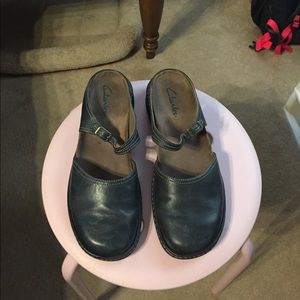 Clarks soft leather Mary Jane style slide size 8M