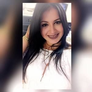 Meet your Posher, Alejandra