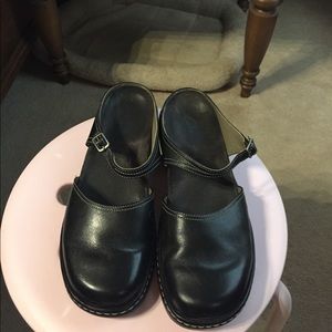 Clarks leather Mary Jane style slides size 8M