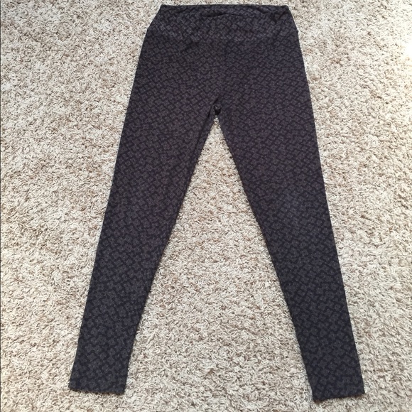 Lularoe TC leggings - Picture 7 of 8