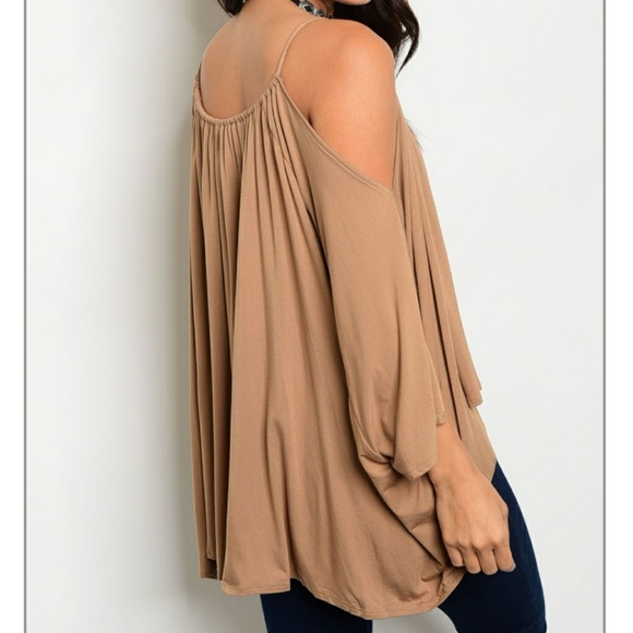 1 LEFT - Beautiful Cold Shoulder Top - Picture 2 of 3