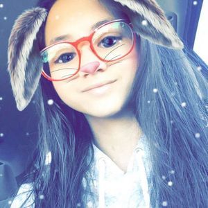 Meet your Posher, Malena